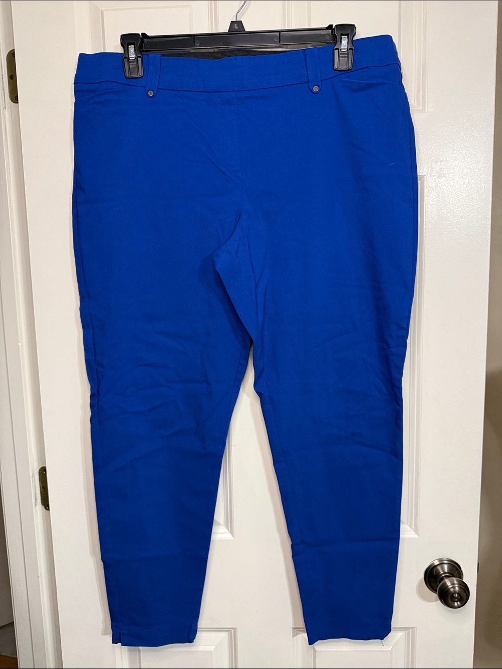 Maurices Stretch Pull-On Ankle Pants in Cobalt Blue